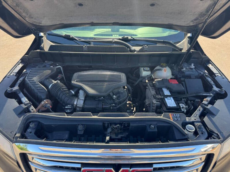 2017 GMC Acadia SLE-2