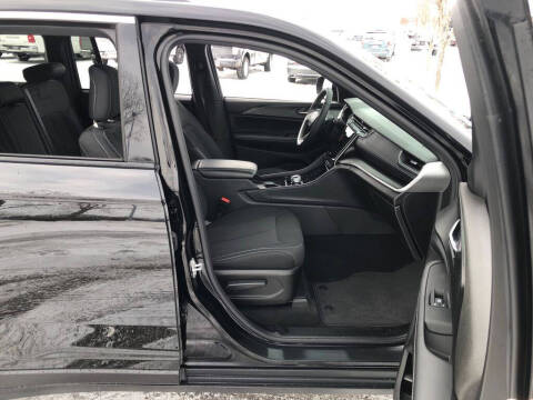 2024 Jeep Grand Cherokee Laredo