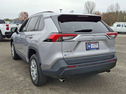 2021 Toyota RAV4 LE