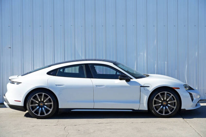 2020 Porsche Taycan Turbo