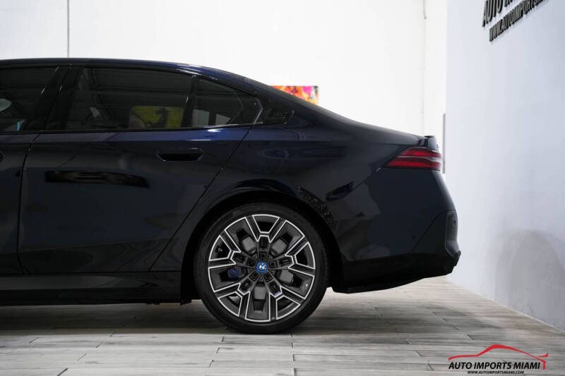 2024 BMW i5 eDrive40