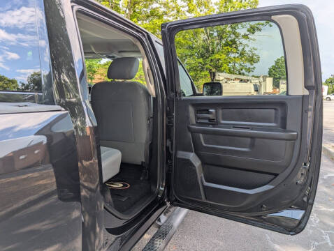2017 RAM 1500 Express