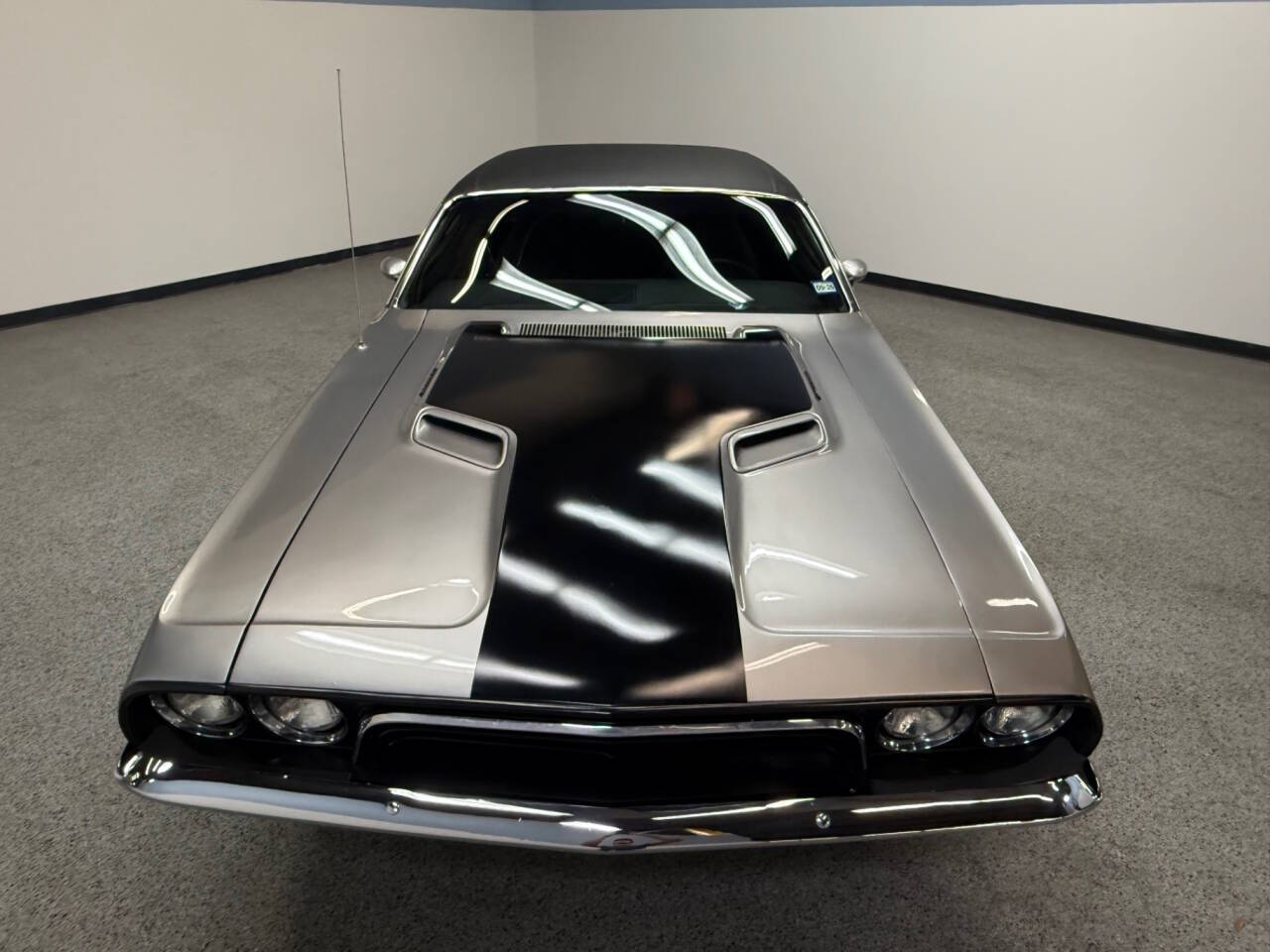 1973 Dodge Challenger 10