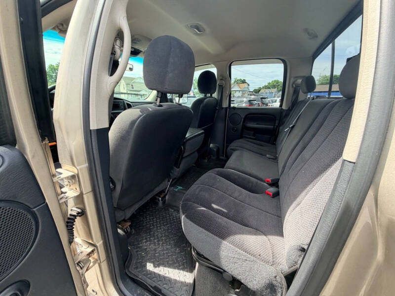 2004 Dodge Ram 2500 SLT