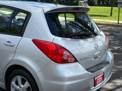 2010 Nissan Versa 1.8 SL