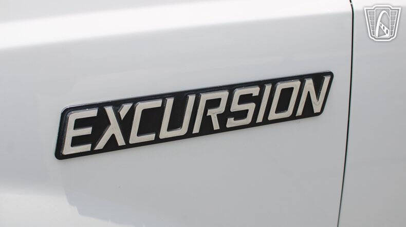 2005 Ford Excursion Eddie Bauer