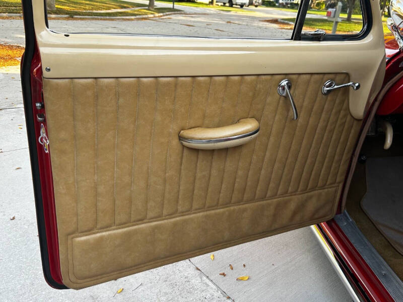 1949 Oldsmobile Futuramic 76