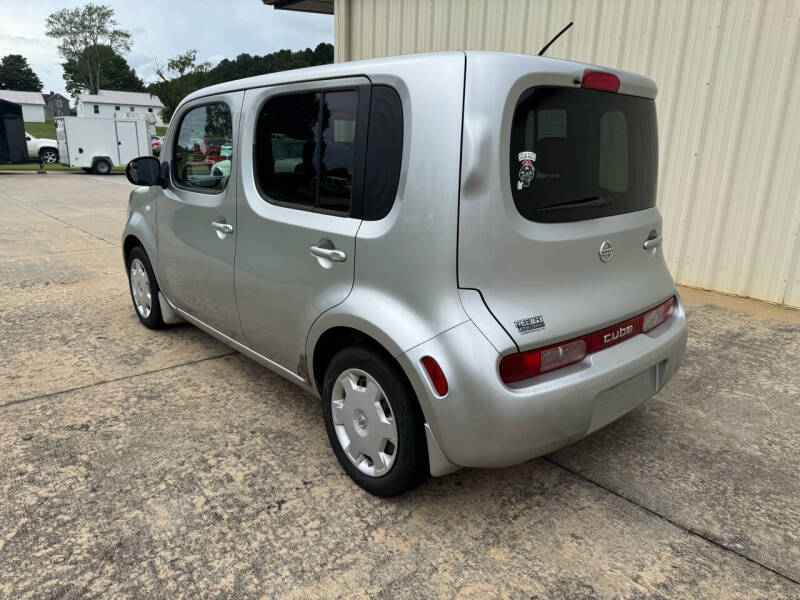 2011 Nissan cube 1.8
