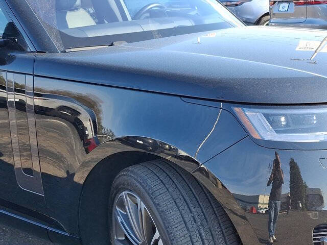 2023 Land Rover Range Rover P530 SE