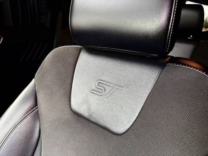 2019 Ford Edge ST