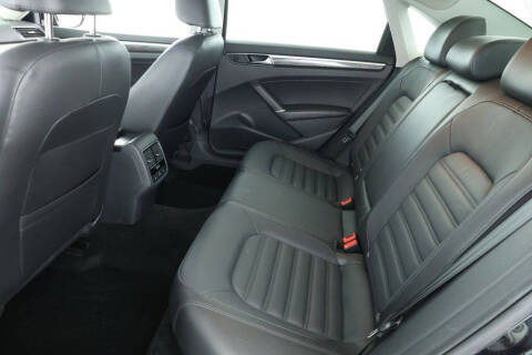 2018 Volkswagen Passat V6 SEL Premium