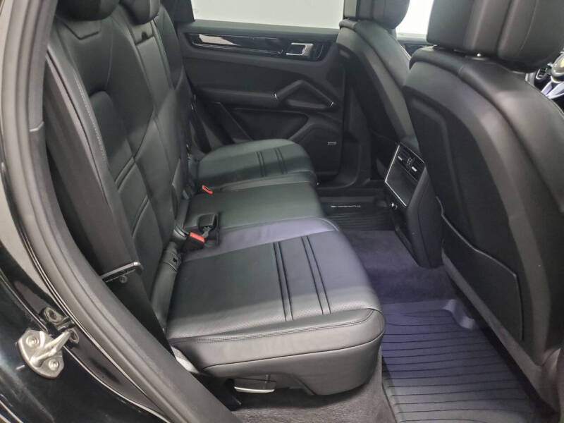 2019 Porsche Cayenne E-Hybrid