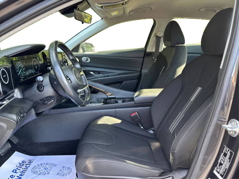 2022 Hyundai Elantra