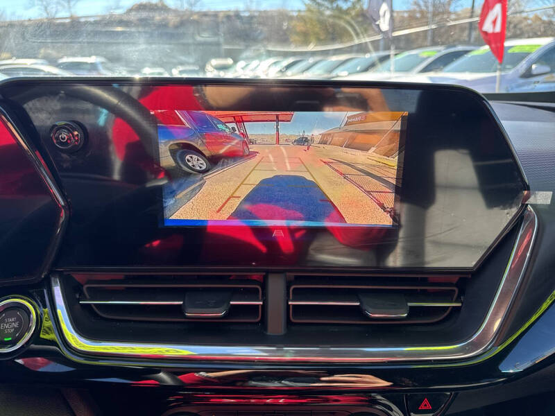 2025 Chevrolet Trax RS