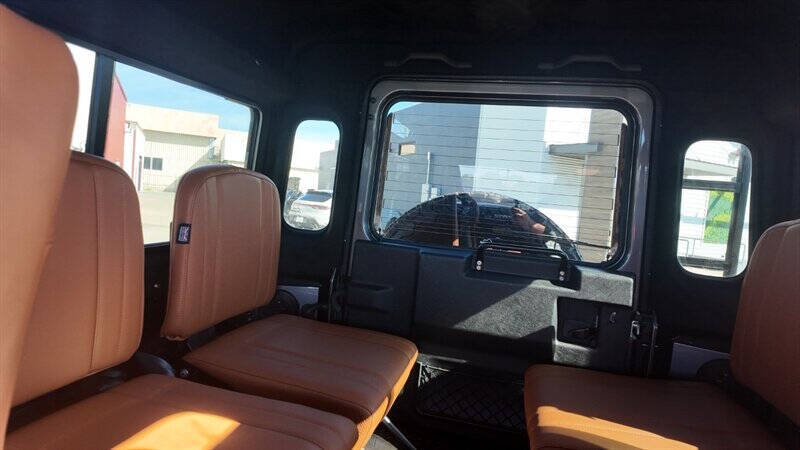 1983 Land Rover Defender