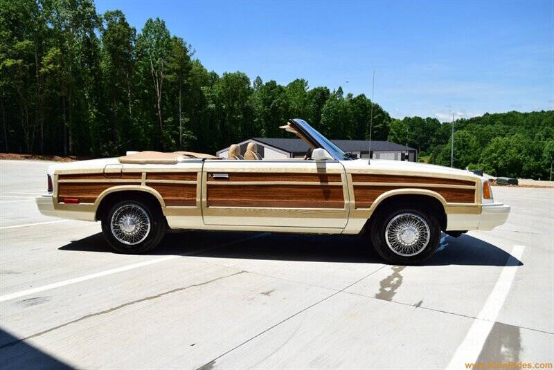 1986 Chrysler Le Baron Mark Cross Town and Country