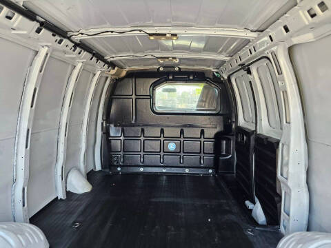 2022 Chevrolet Express 3500