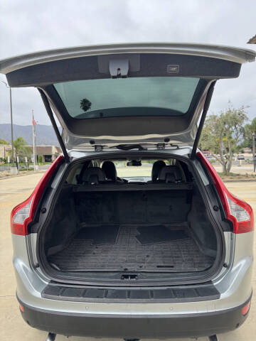 2012 Volvo XC60 3.2 Platinum