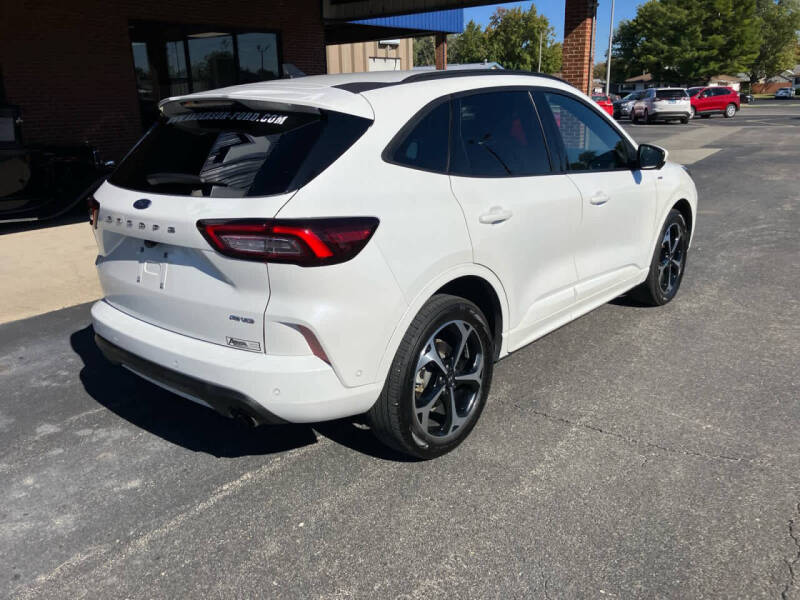2023 Ford Escape ST-Line Elite