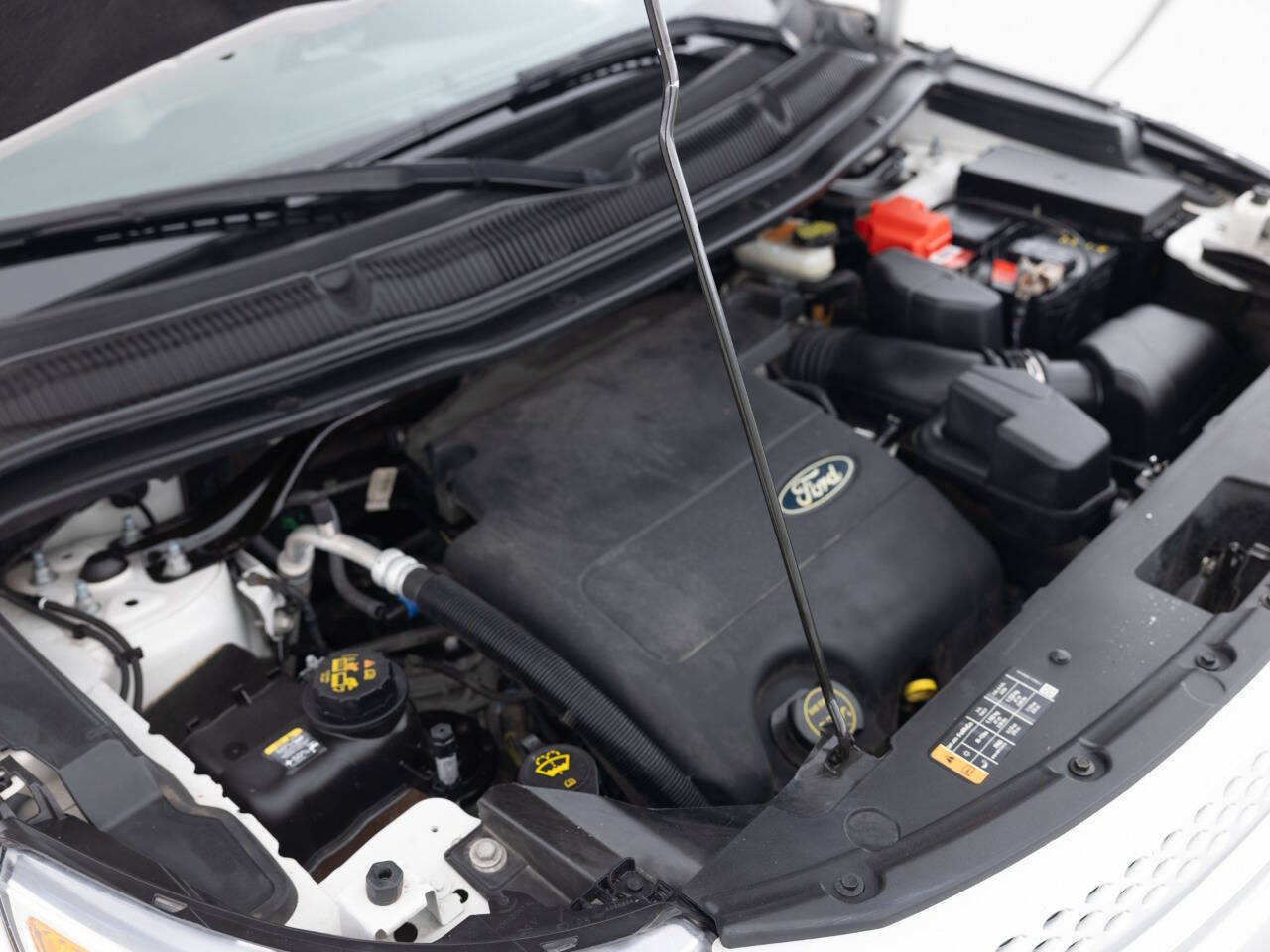 Used Car 2015 Ford Explorer  Xlt Awd 4dr Suv For Sale Under $10,000 In Coal City, Illinois