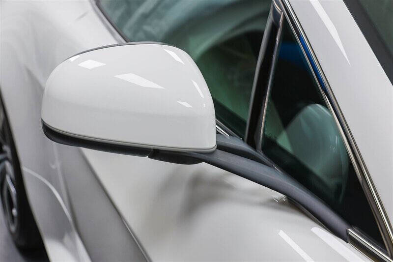 2011 Aston Martin V12 Vantage