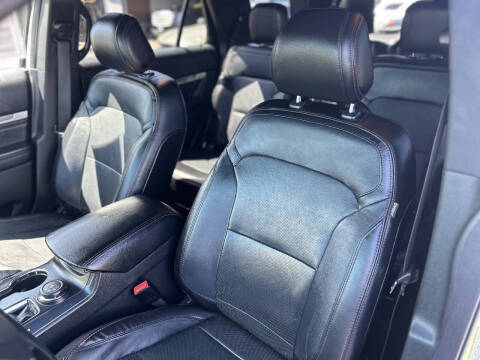 2016 Ford Explorer Sport