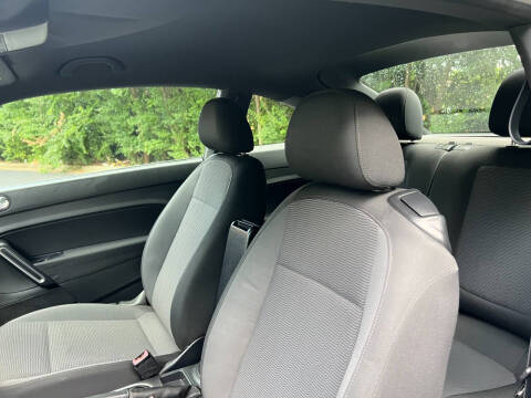 2013 Volkswagen Beetle 2.5L Entry PZEV