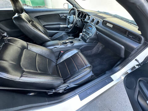 2015 Ford Mustang V6