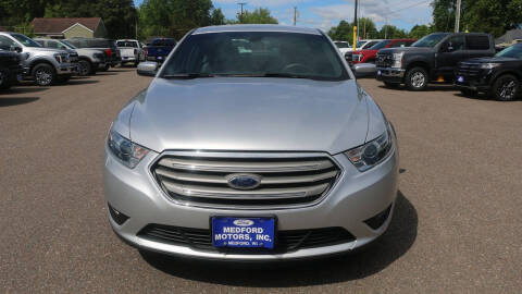 2017 Ford Taurus SEL