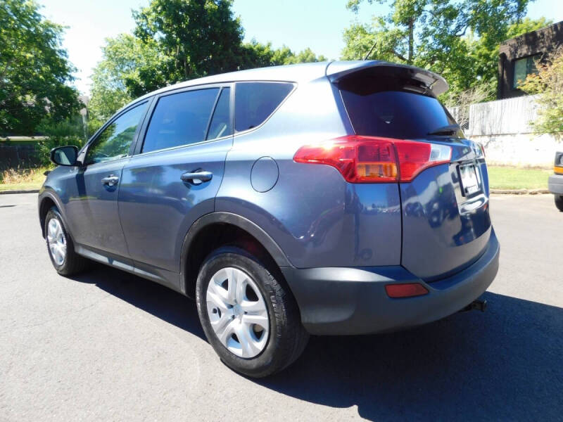 2013 Toyota RAV4 LE