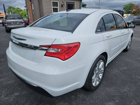 2012 Chrysler 200 LX