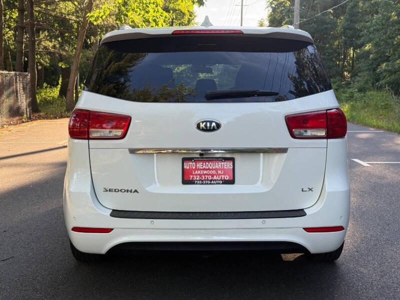 2017 Kia Sedona LX
