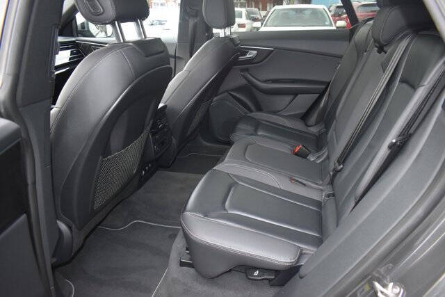 2019 Audi Q8 quattro Premium 55 TFSI