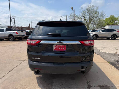 2018 Chevrolet Traverse LT Cloth