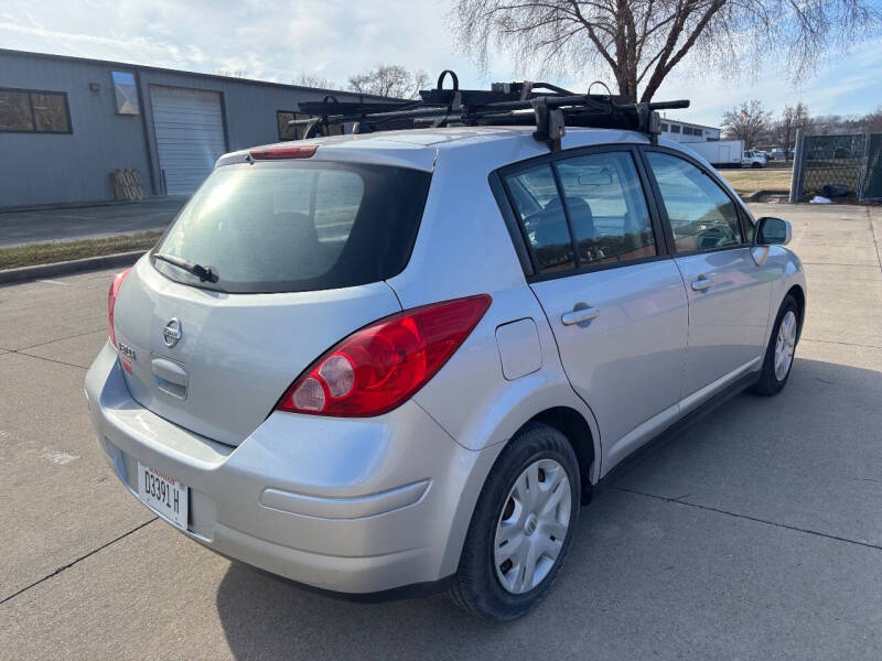 2010 Nissan Versa 1.8 S