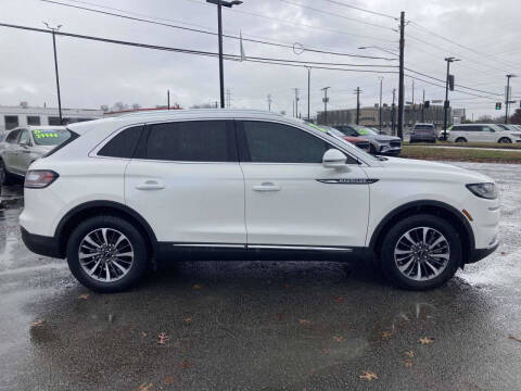 2022 Lincoln Nautilus Standard