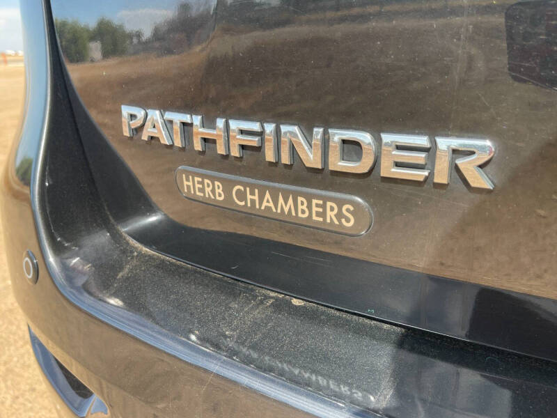 2016 Nissan Pathfinder SV