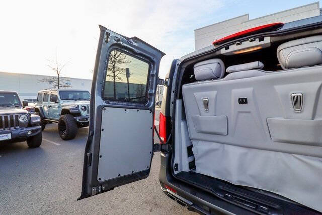 2022 Mercedes-Benz Metris Passenger