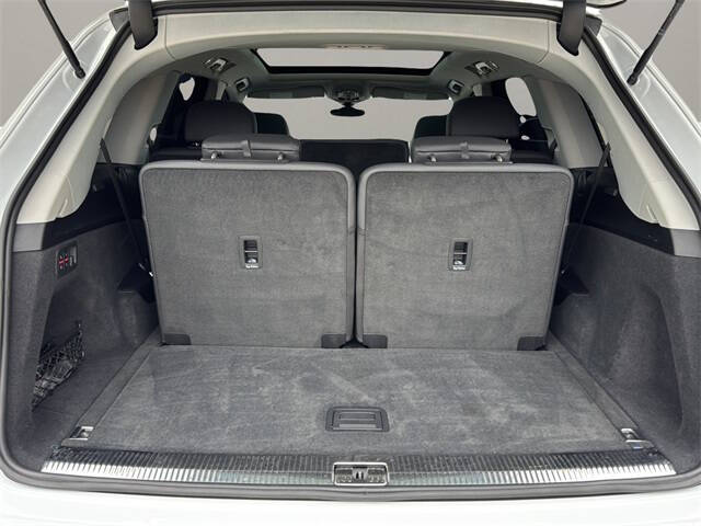 2023 Audi Q7 quattro Premium Plus 55 TFSI