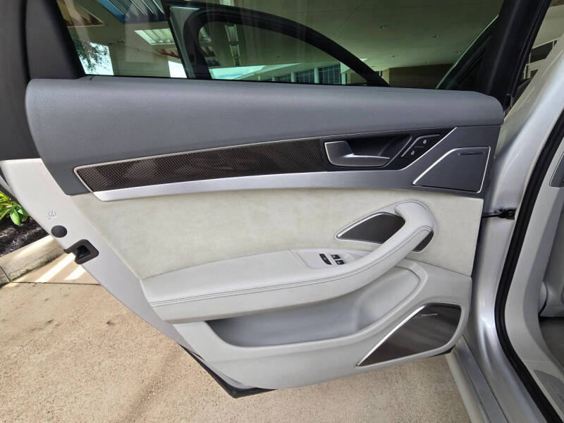 2014 Audi S8 4.0T quattro