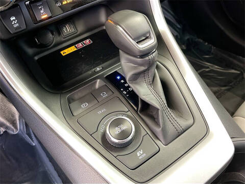 2025 Toyota RAV4 Hybrid XLE Premium