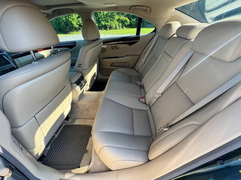 2007 Lexus LS 460
