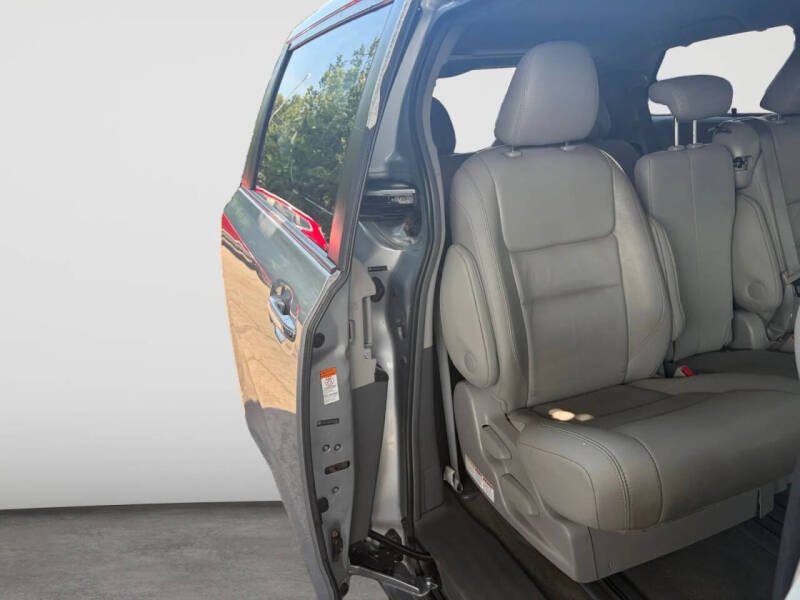 2015 Toyota Sienna