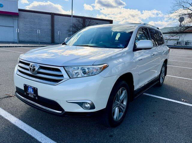 2013 Toyota Highlander Limited's photo