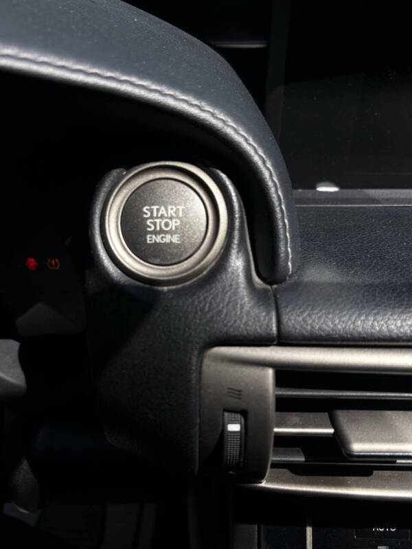 2014 Lexus IS 350 - Photo 23
