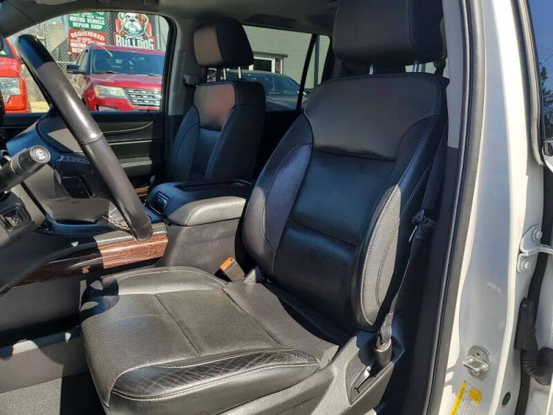 2020 GMC Yukon XL SLT