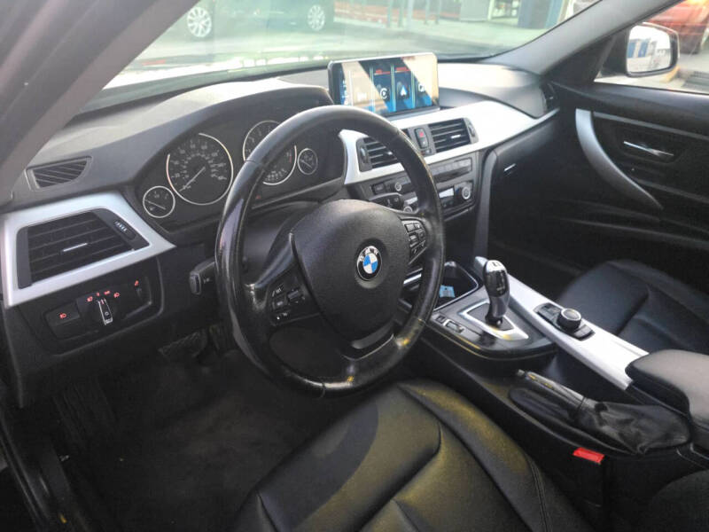 2013 BMW 3 Series 320i