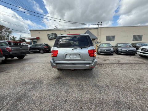 2001 Toyota Sequoia SR5