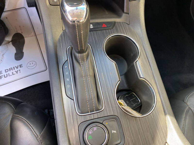 2019 GMC Acadia SLT-1