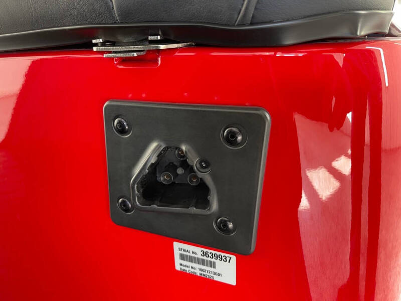 2025 E-Z-GO Express S4 ELiTE Lithium